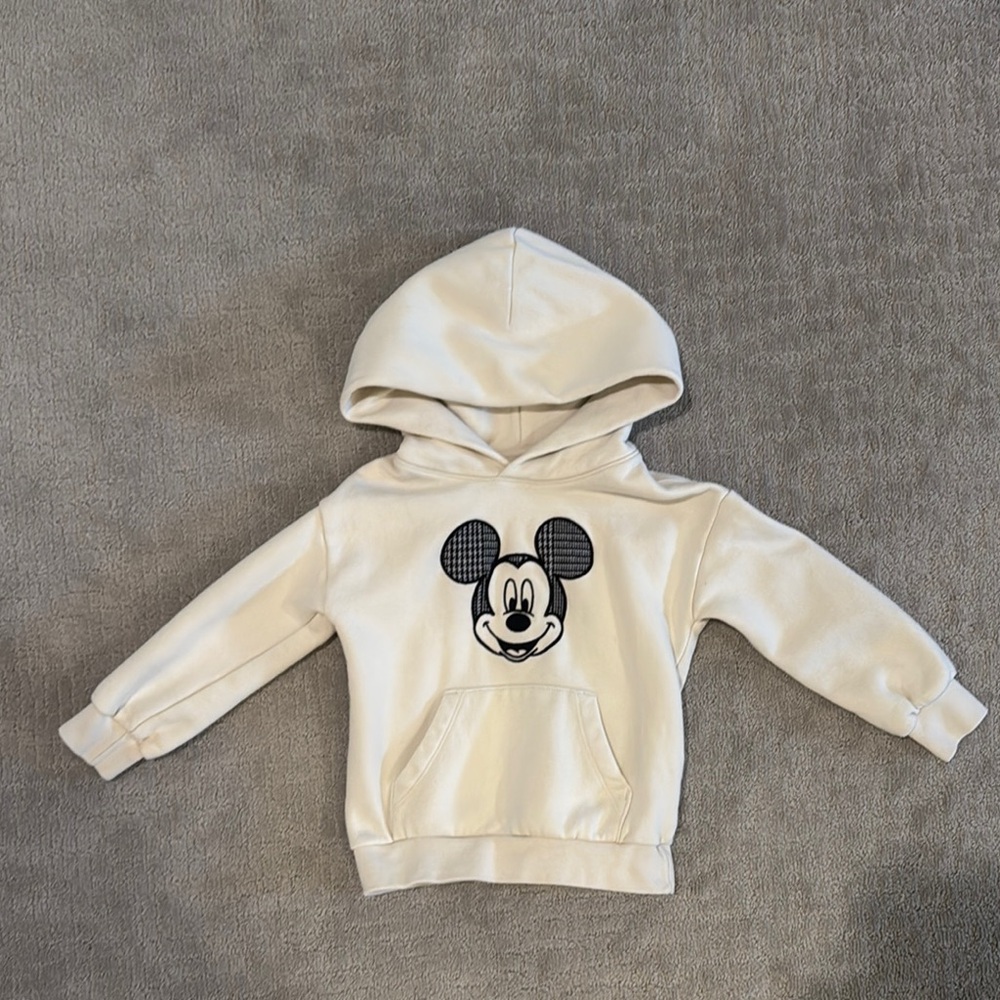 GAP Disney sweatshirt